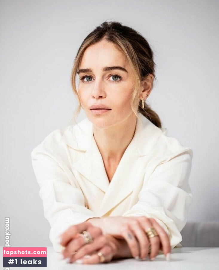 Emilia Clarke Nahé úniky fotek pouze od fanoušků #55 - Fapshots