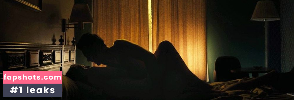 Emilia Clarke Nahé úniky fotek pouze od fanoušků #569 - Fapshots