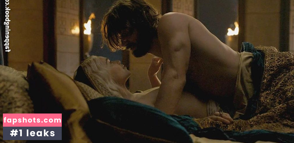 Emilia Clarke Nahé úniky fotek pouze od fanoušků #578 - Fapshots