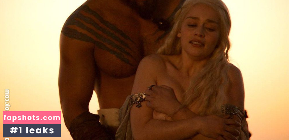 Emilia Clarke Nahé úniky fotek pouze od fanoušků #595 - Fapshots