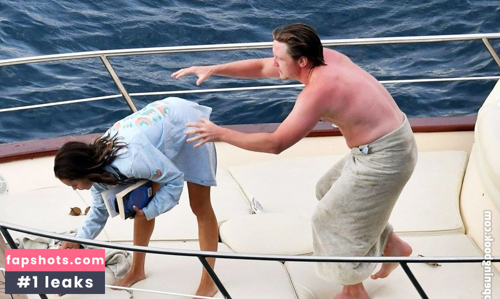 Emilia Clarke Nahé úniky fotek pouze od fanoušků #602 - Fapshots