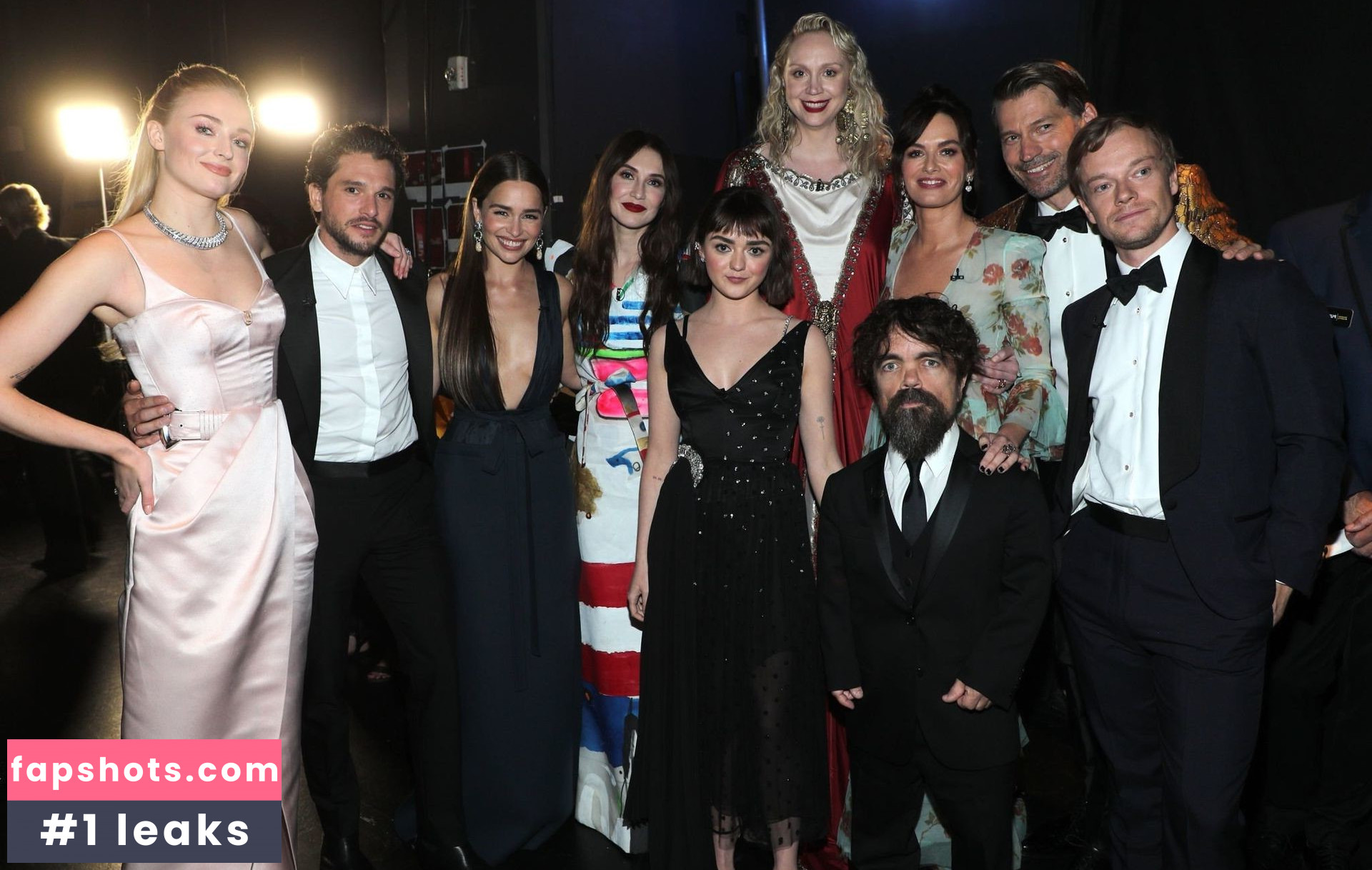 Emilia Clarke Nahé úniky fotek pouze od fanoušků #689 - Fapshots