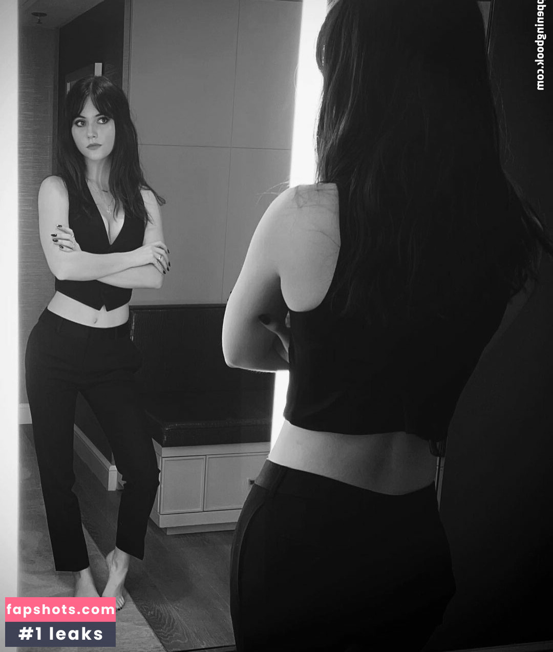 Emilia Jones Nude Leaks OnlyFans Photos #12 - LeakJerk