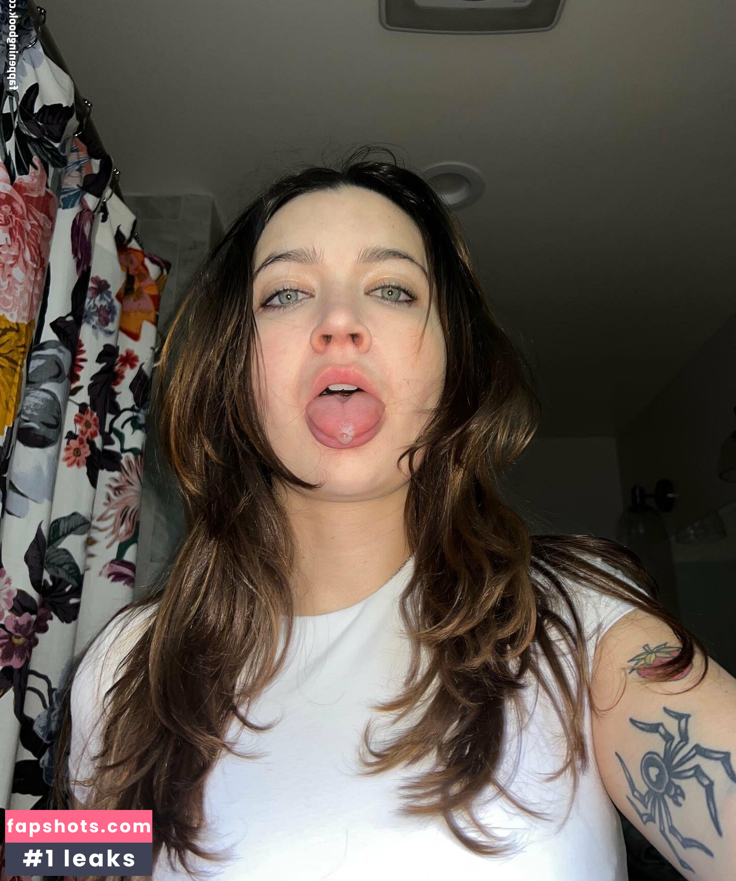 Emilia Mars gallery photo #8