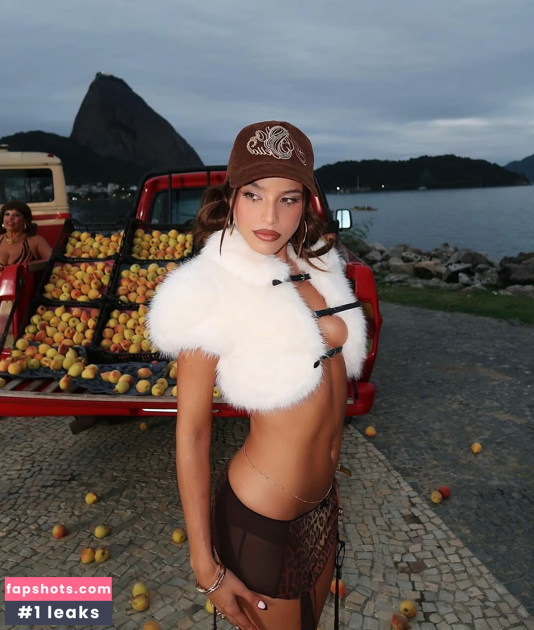 Emilia Mernes gallery photo #21