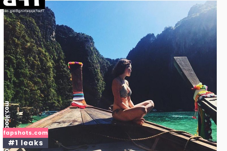 Emilia Schüle gallery photo #21