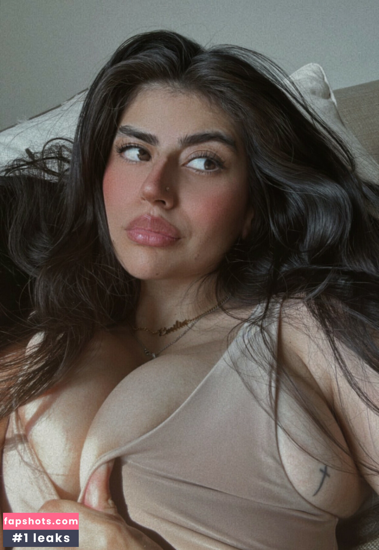 Emilia Torres gallery photo #20