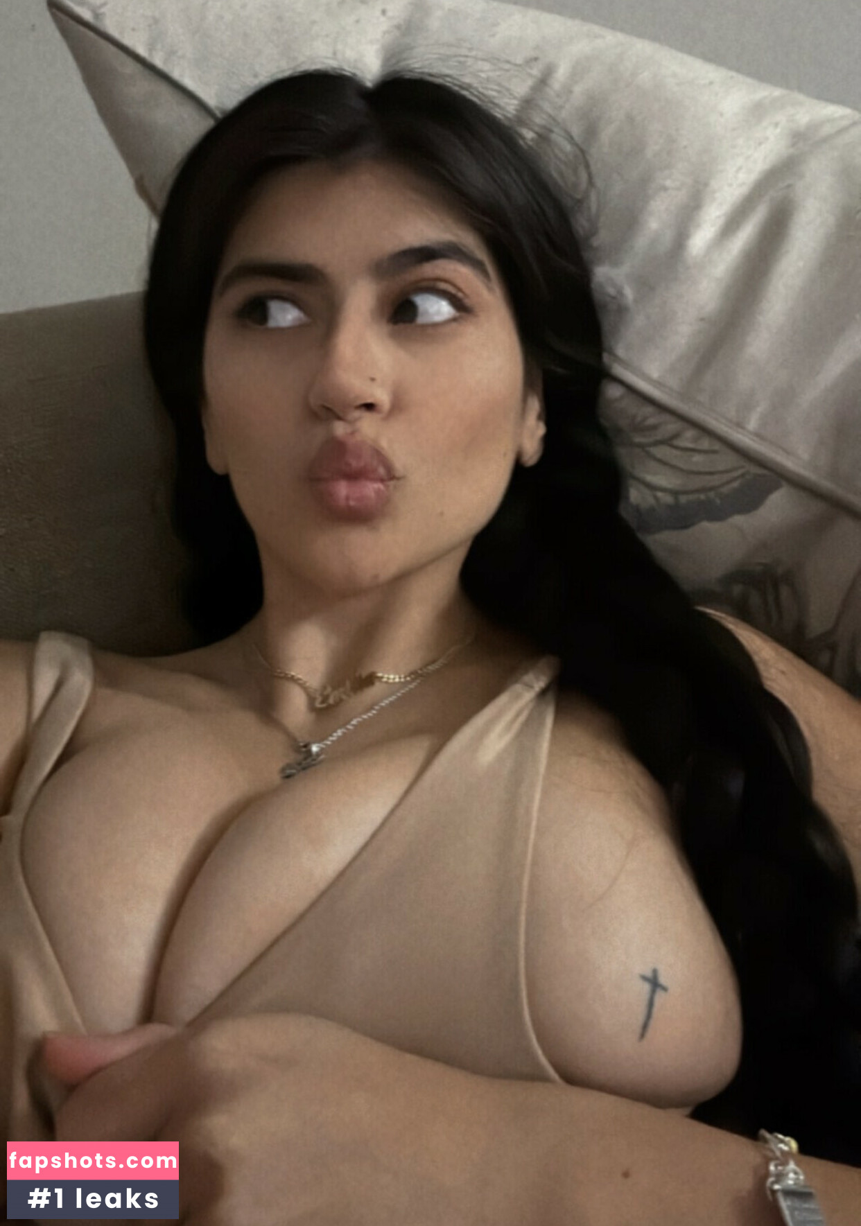 Emilia Torres gallery photo #22