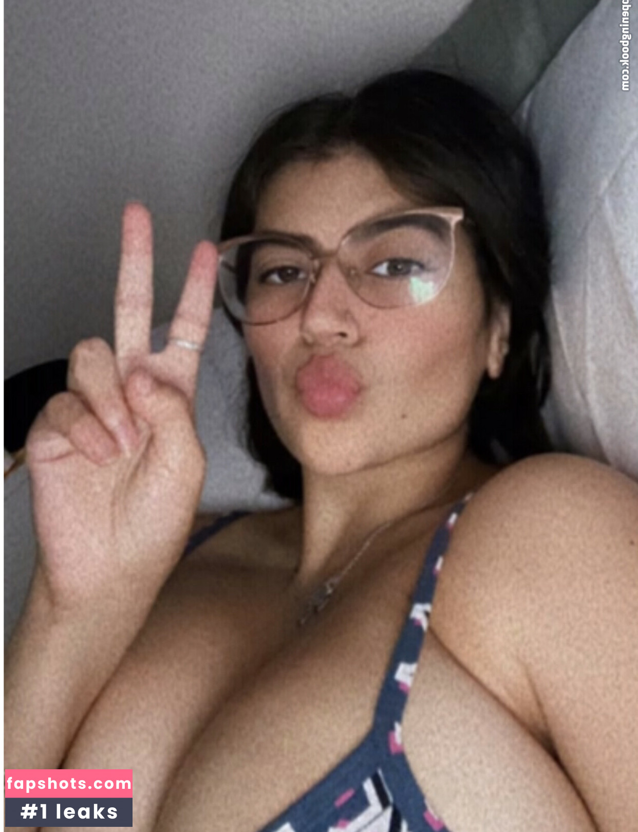 Emilia Torres gallery photo #29