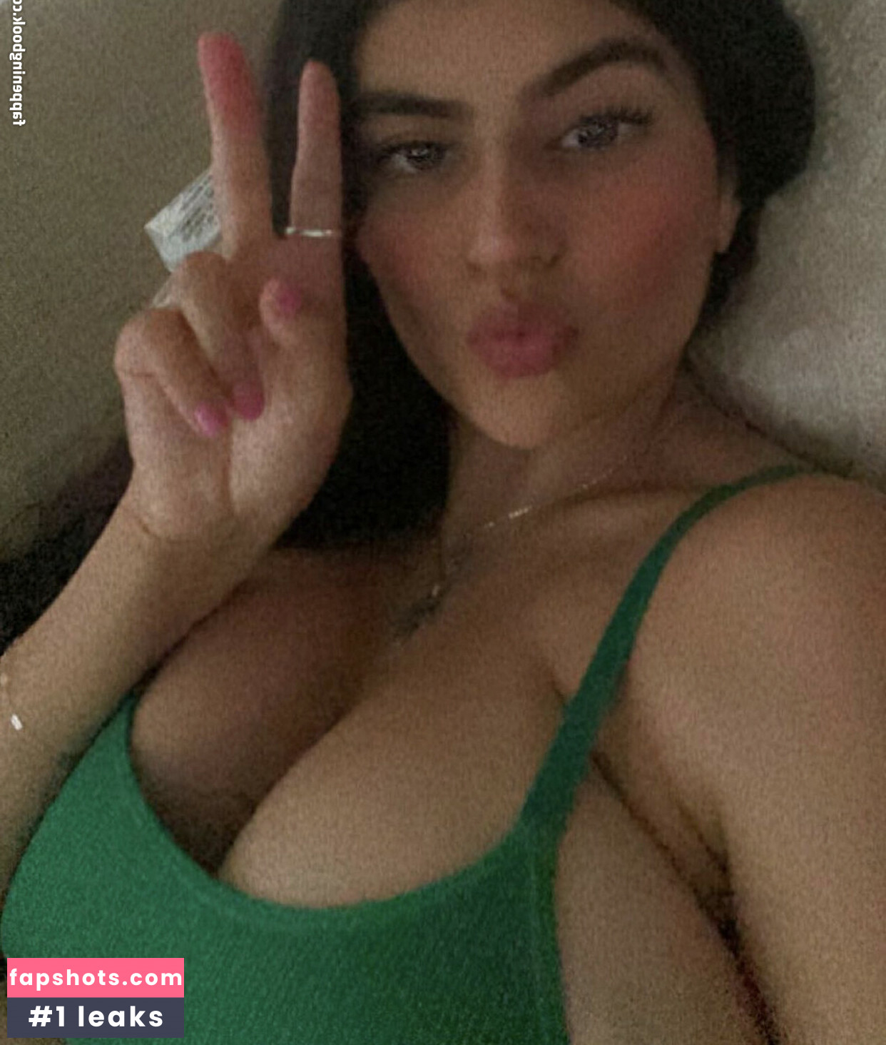 Emilia Torres gallery photo #35