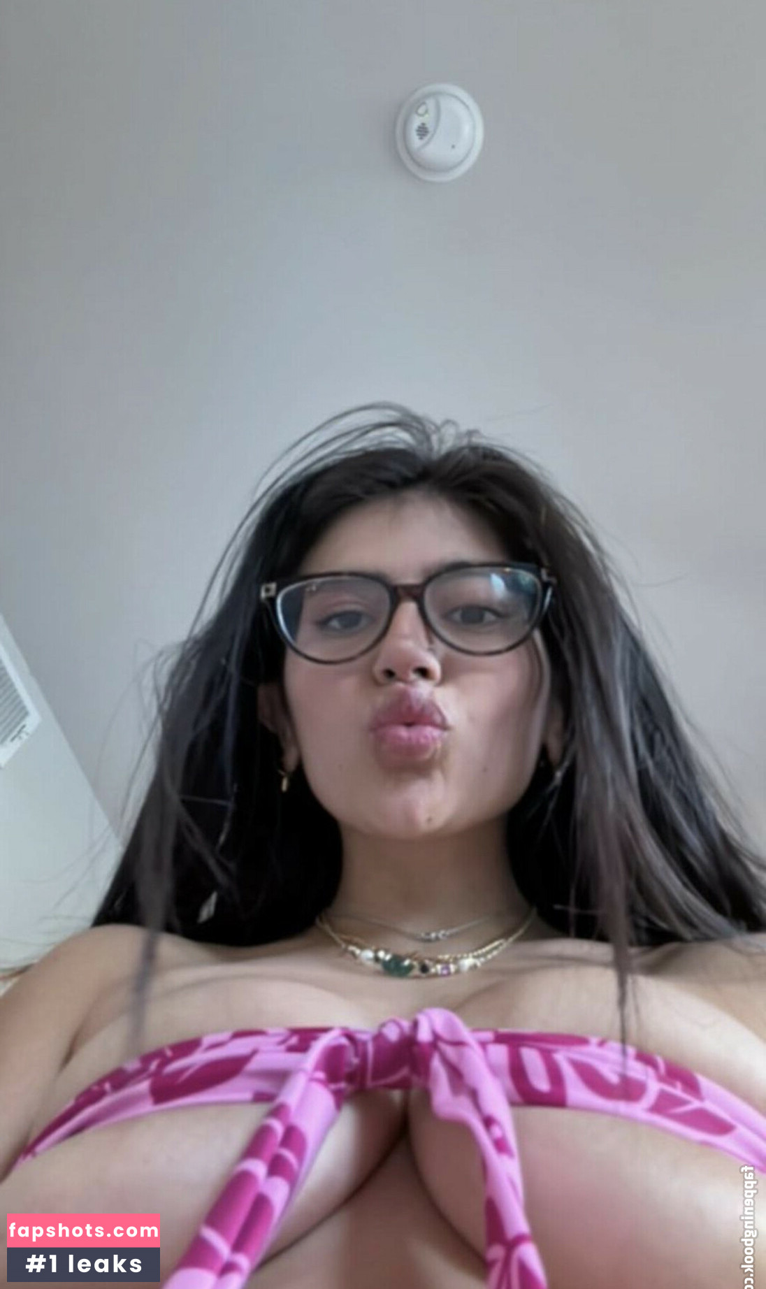 Emilia Torres gallery photo #6