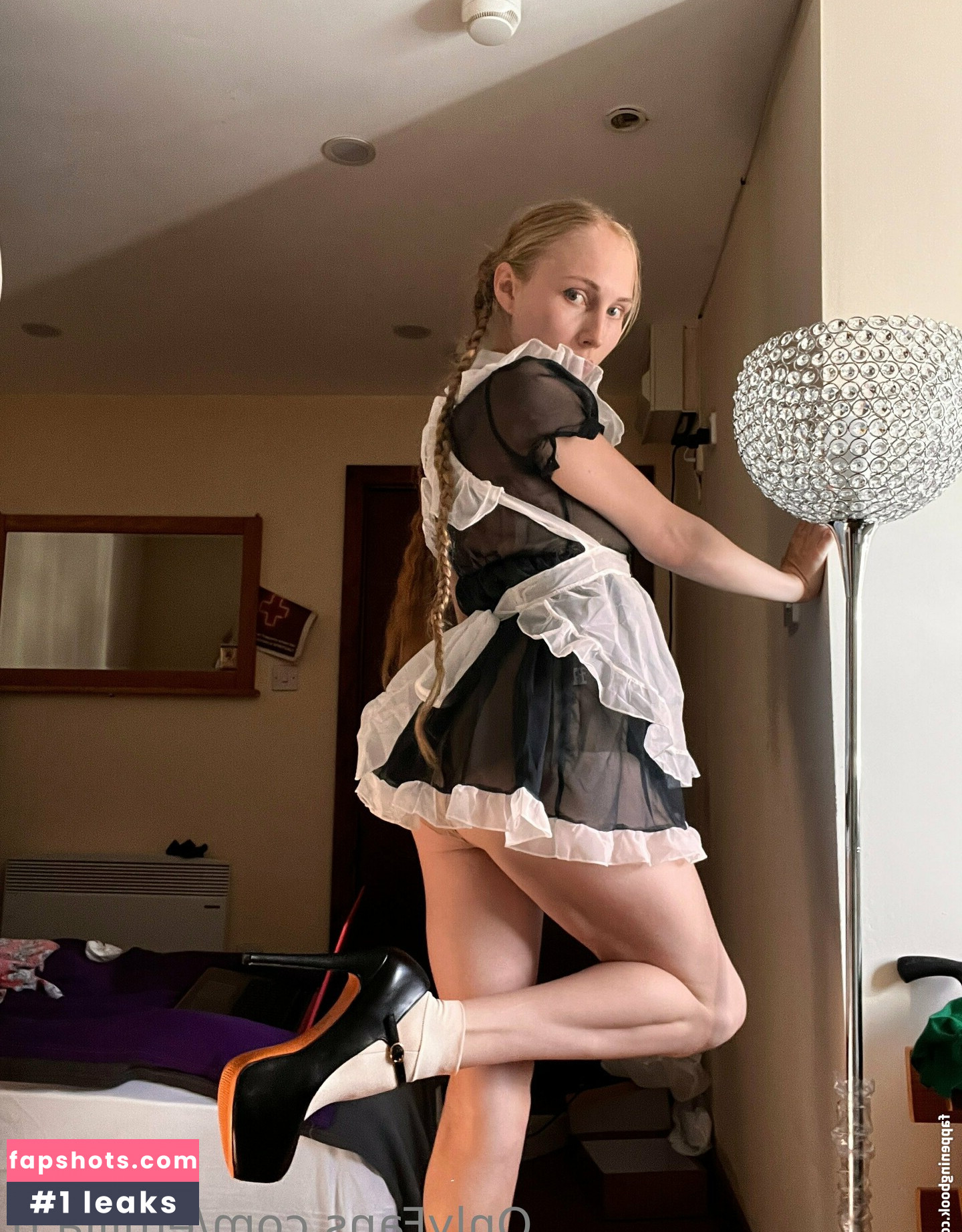 emilia.tt Nahé úniky fotek pouze od fanoušků #15 - Fapshots