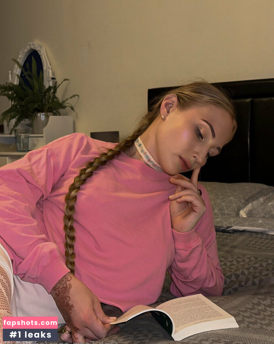 emilia.tt Nahé úniky fotek pouze od fanoušků #27 - Fapshots