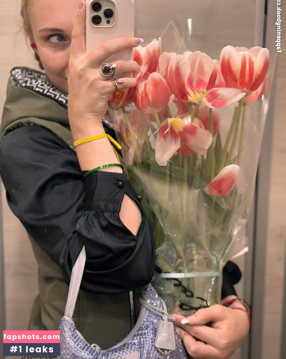 emilia.tt Nahé úniky fotek pouze od fanoušků #29 - Fapshots