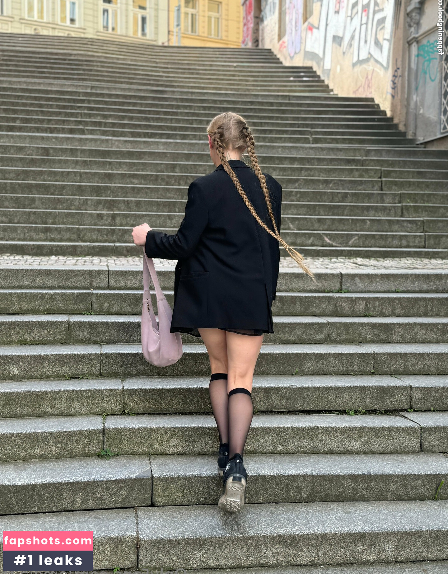 emilia.tt Nahé úniky fotek pouze od fanoušků #9 - Fapshots