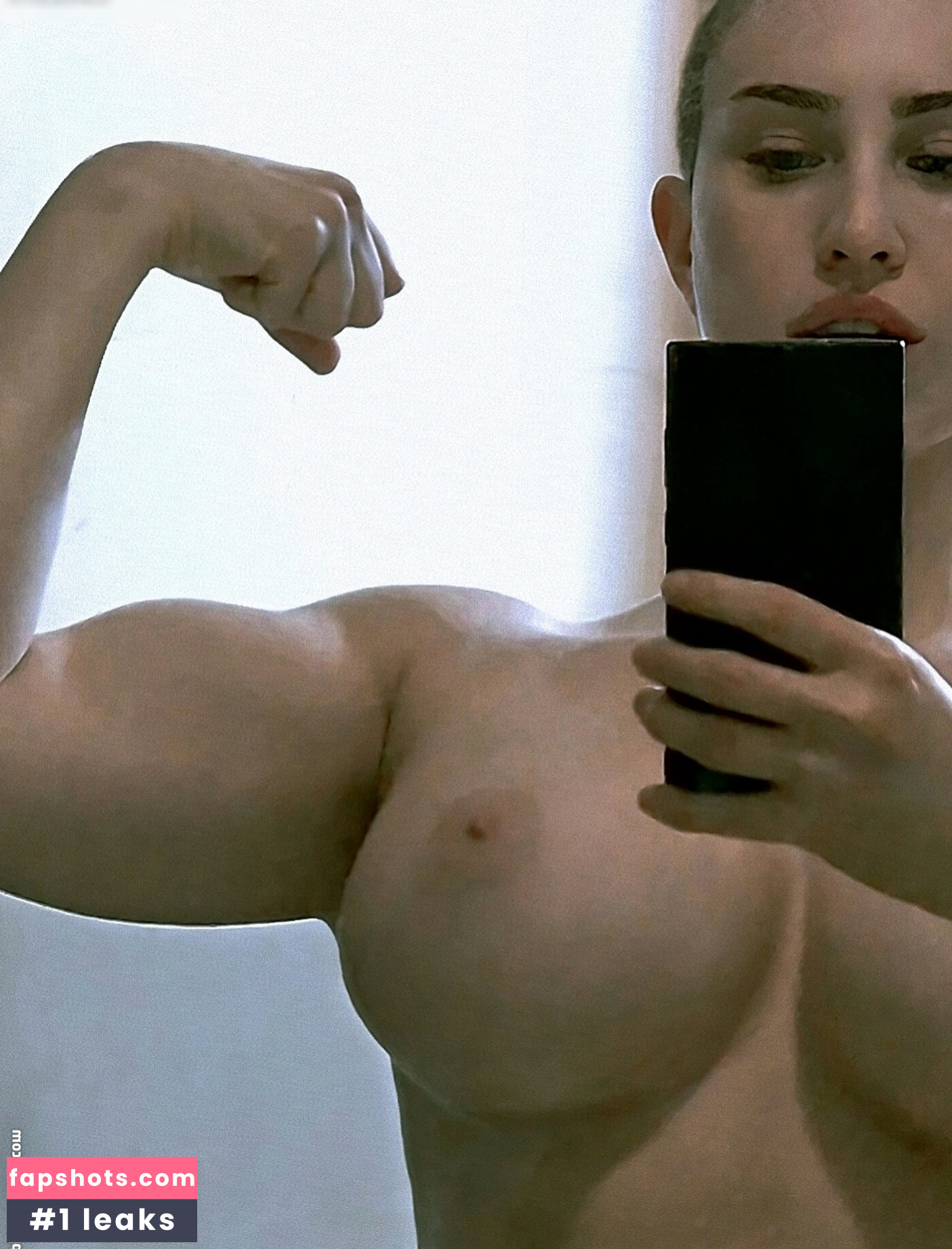 Emilia Zabberoni gallery photo #9