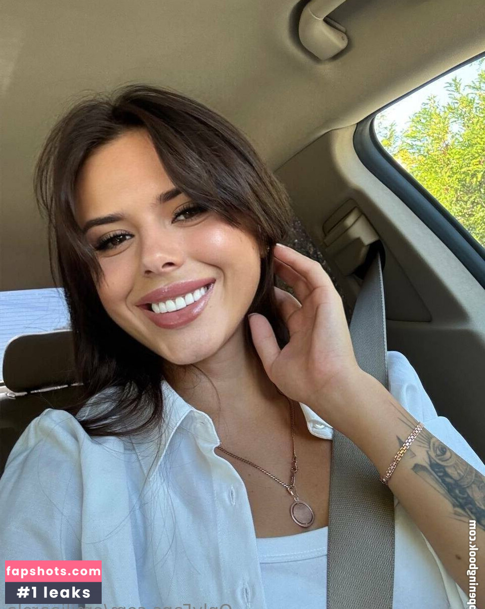 emiliaarola gallery photo #4