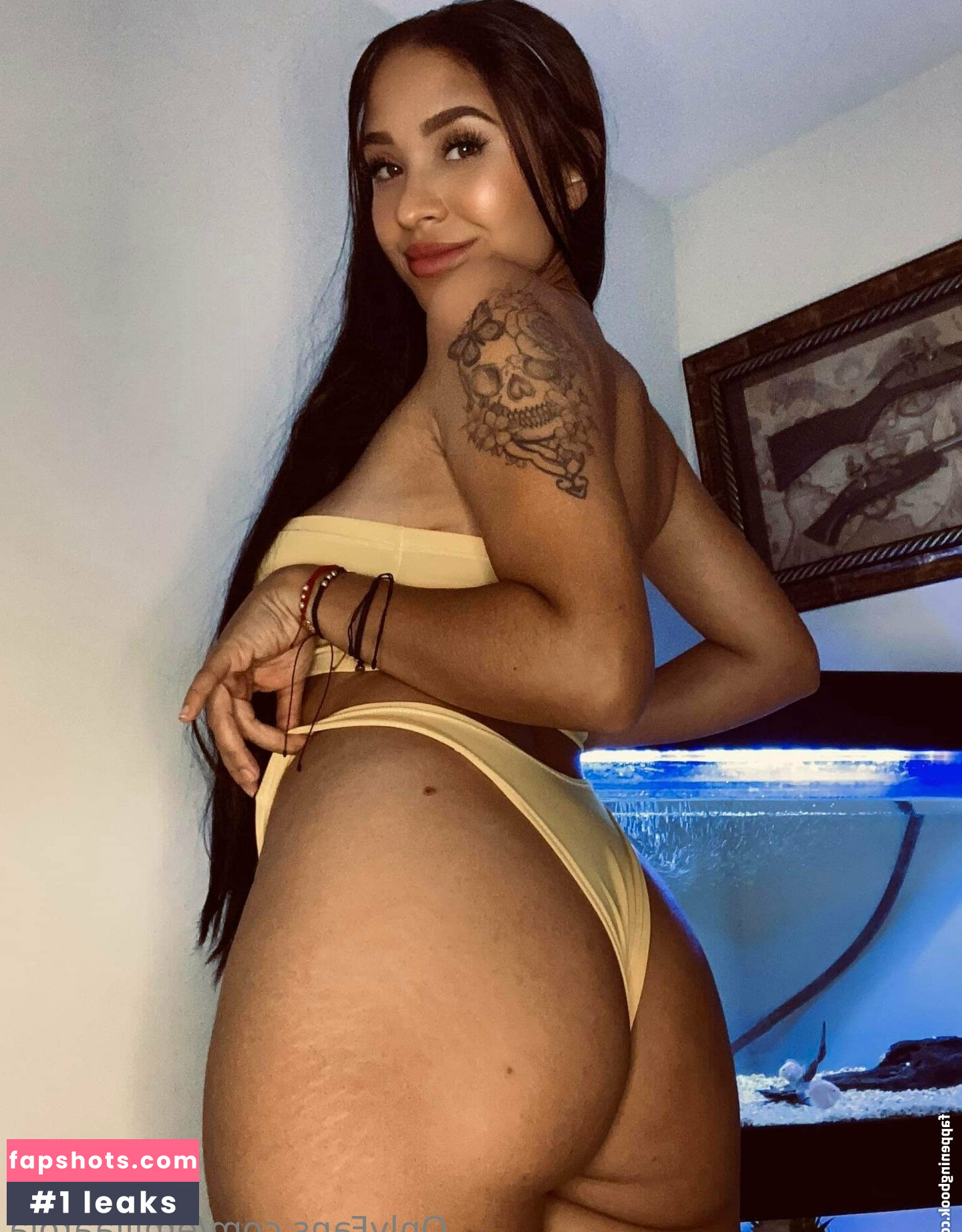 emiliaarola gallery photo #97