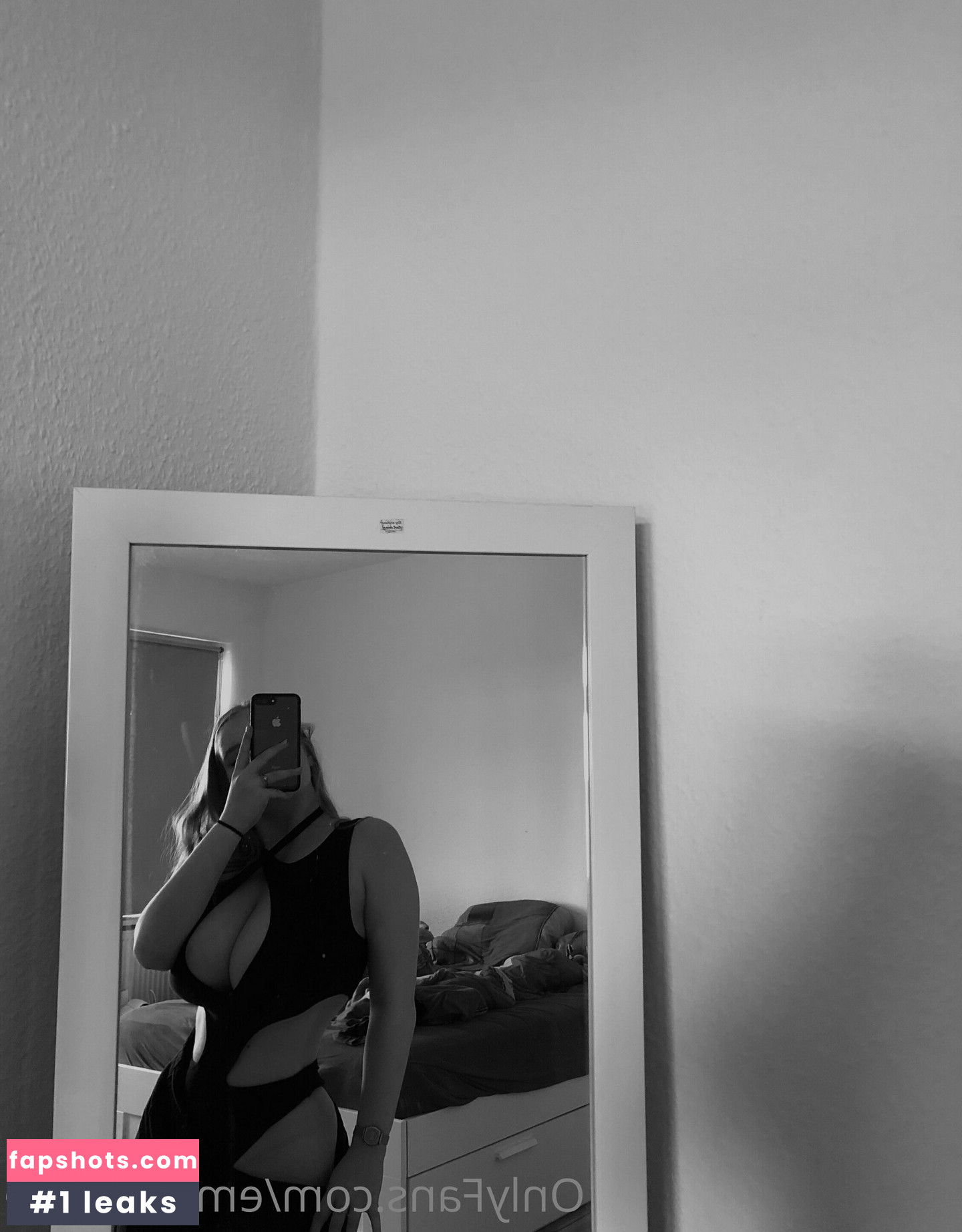 emiliaaverie gallery photo #8