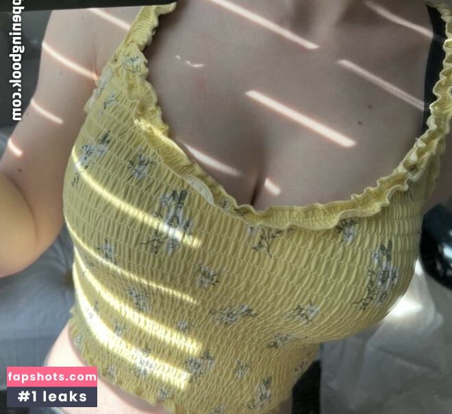 EmiliaNSFW gallery photo #24