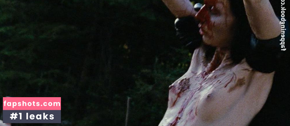 Emilie Miskdjian gallery photo #2