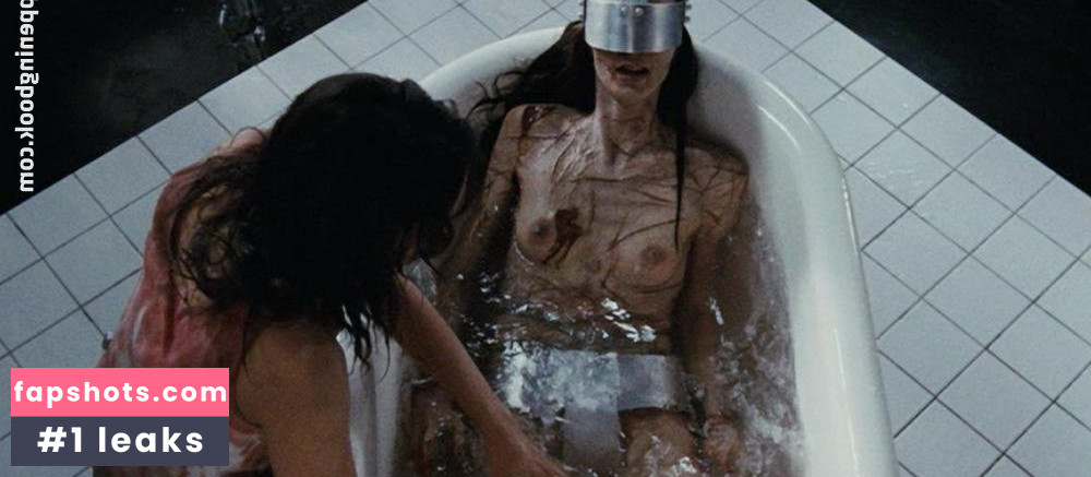 Emilie Miskdjian gallery photo #9