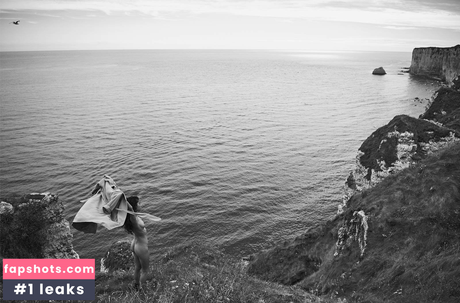 Emilie Payet gallery photo #107