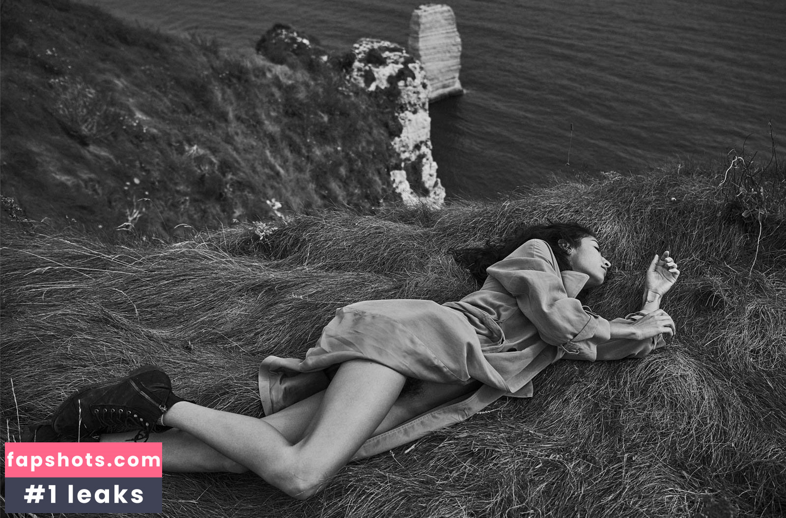 Emilie Payet gallery photo #114