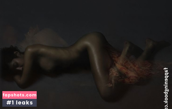 Emilie Payet gallery photo #132