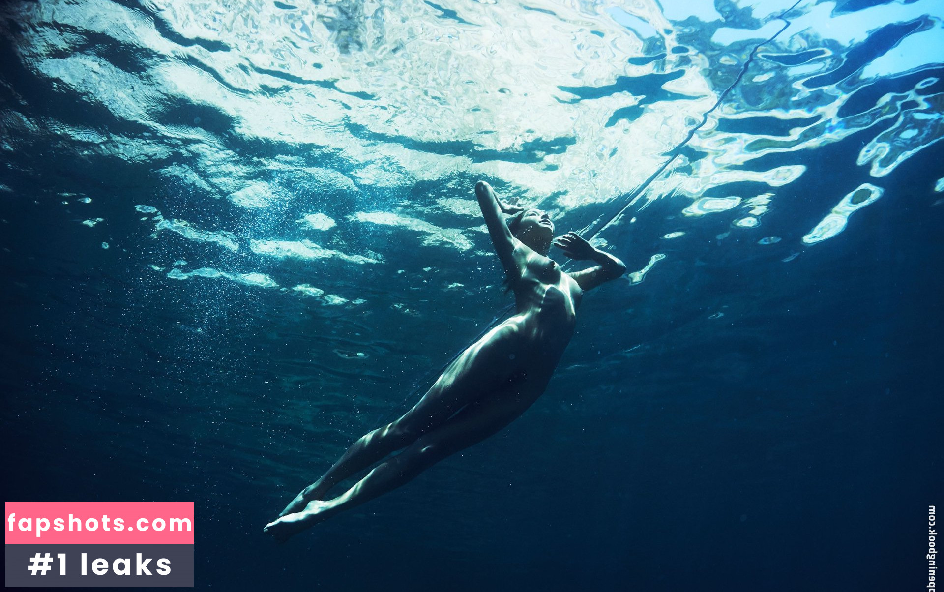 Emilie Payet gallery photo #139