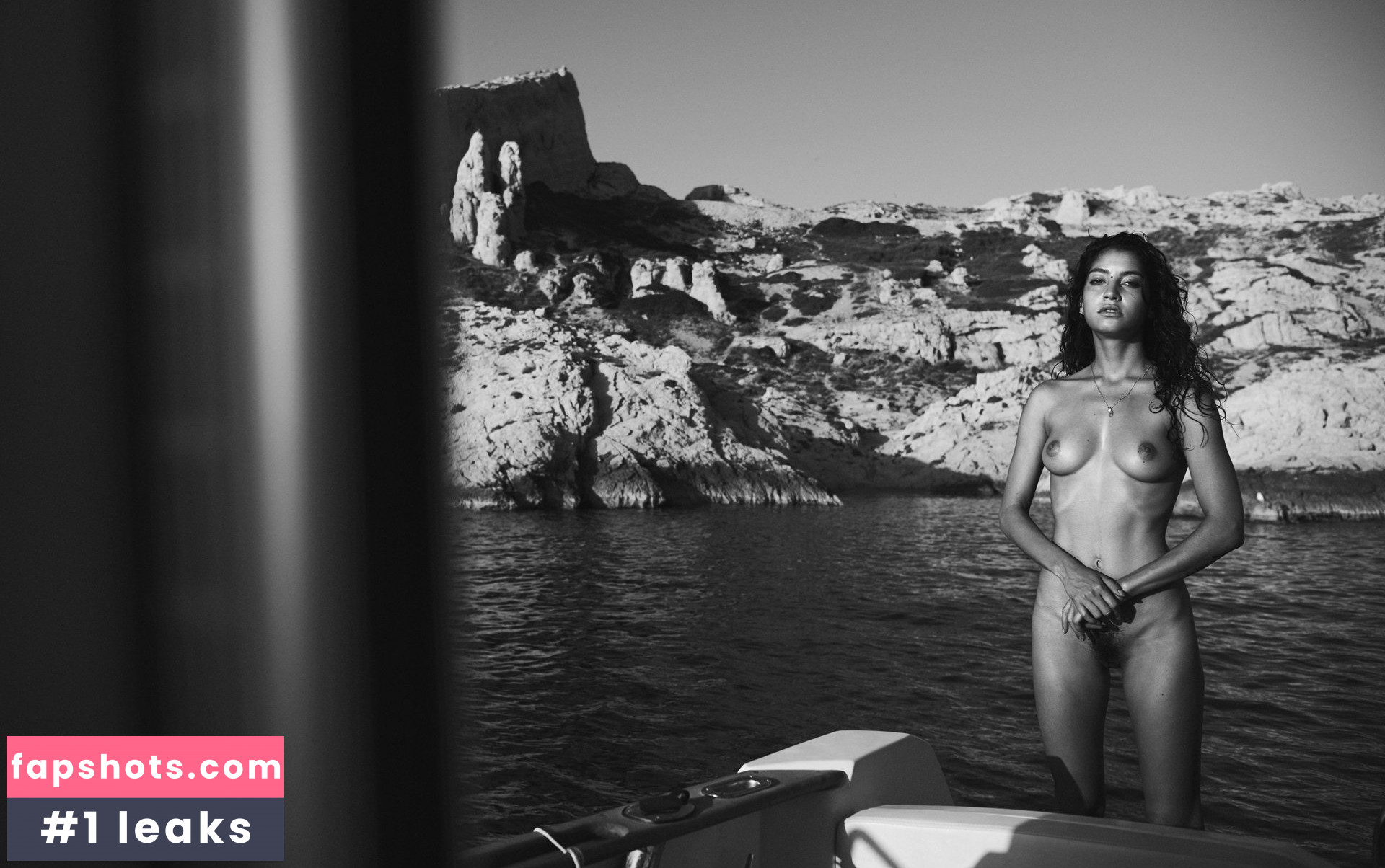 Emilie Payet gallery photo #151