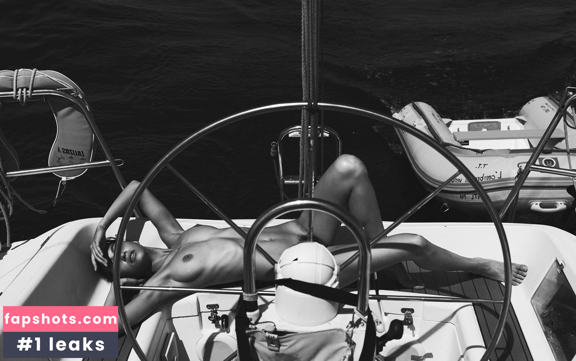 Emilie Payet gallery photo #156