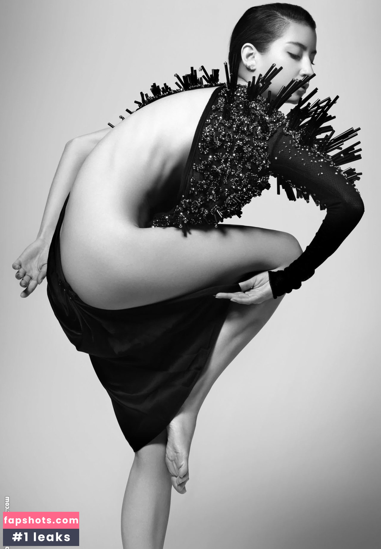 Emilie Payet gallery photo #46