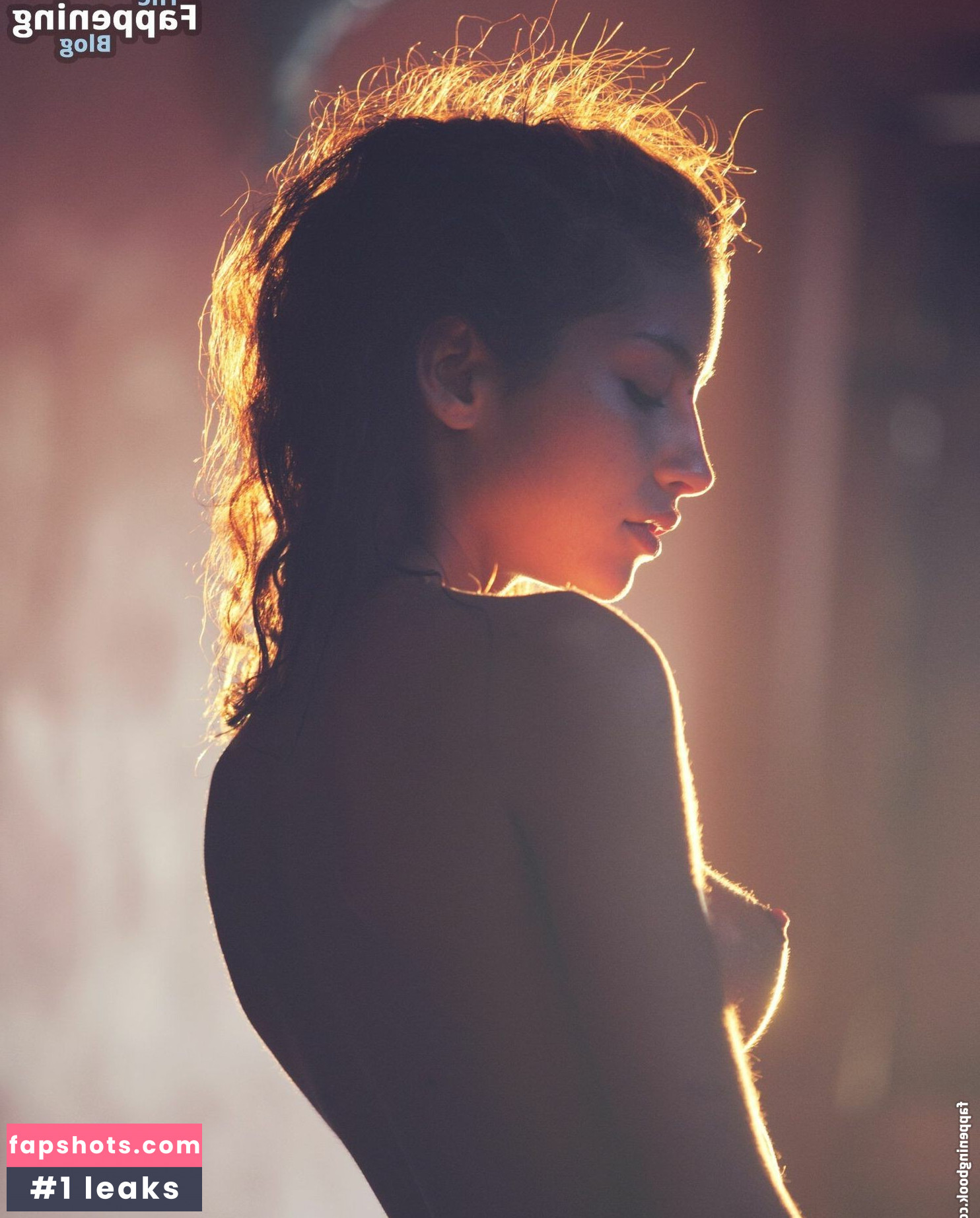 Emilie Payet gallery photo #10