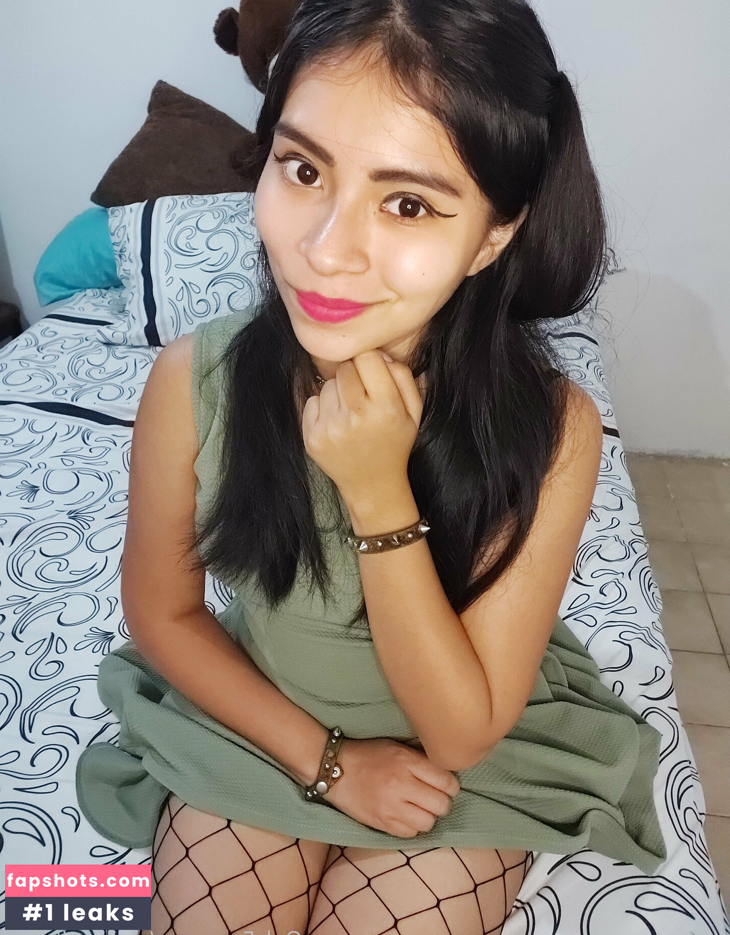 emilipetitefree Nahé úniky fotek pouze od fanoušků #10 - Fapshots