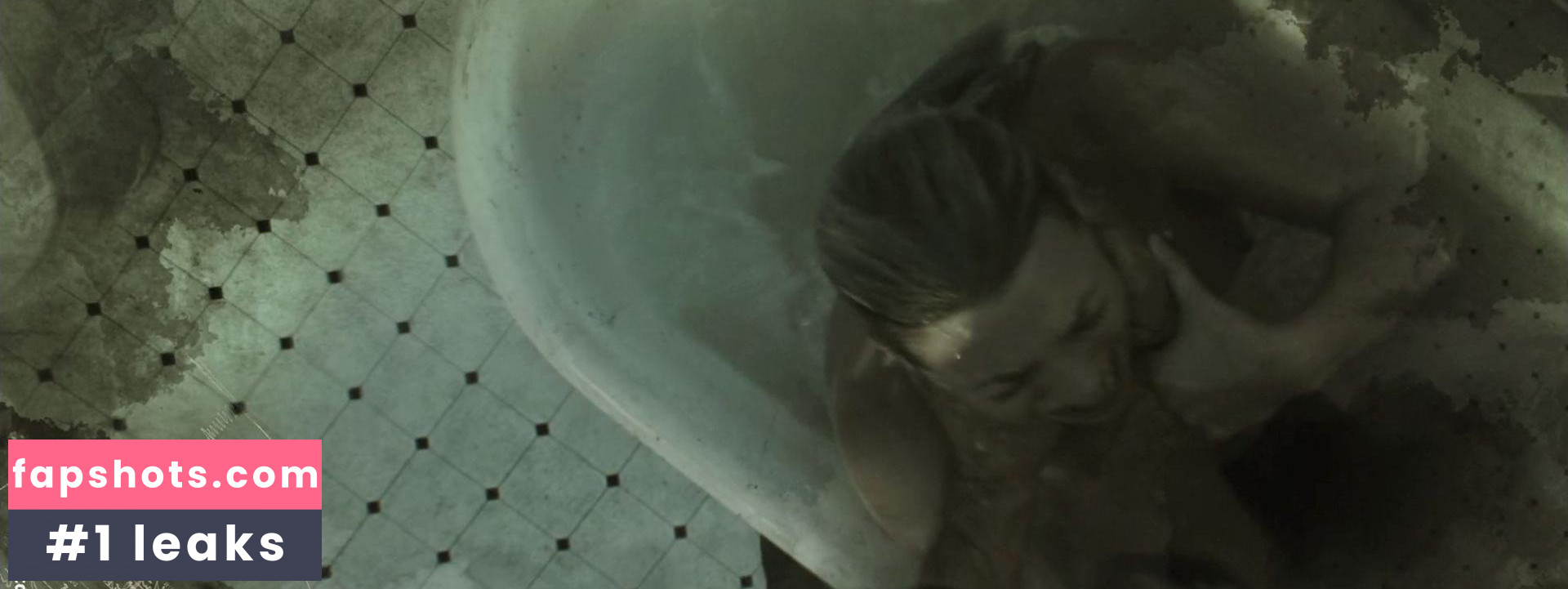 Emilly Thomas gallery photo #2