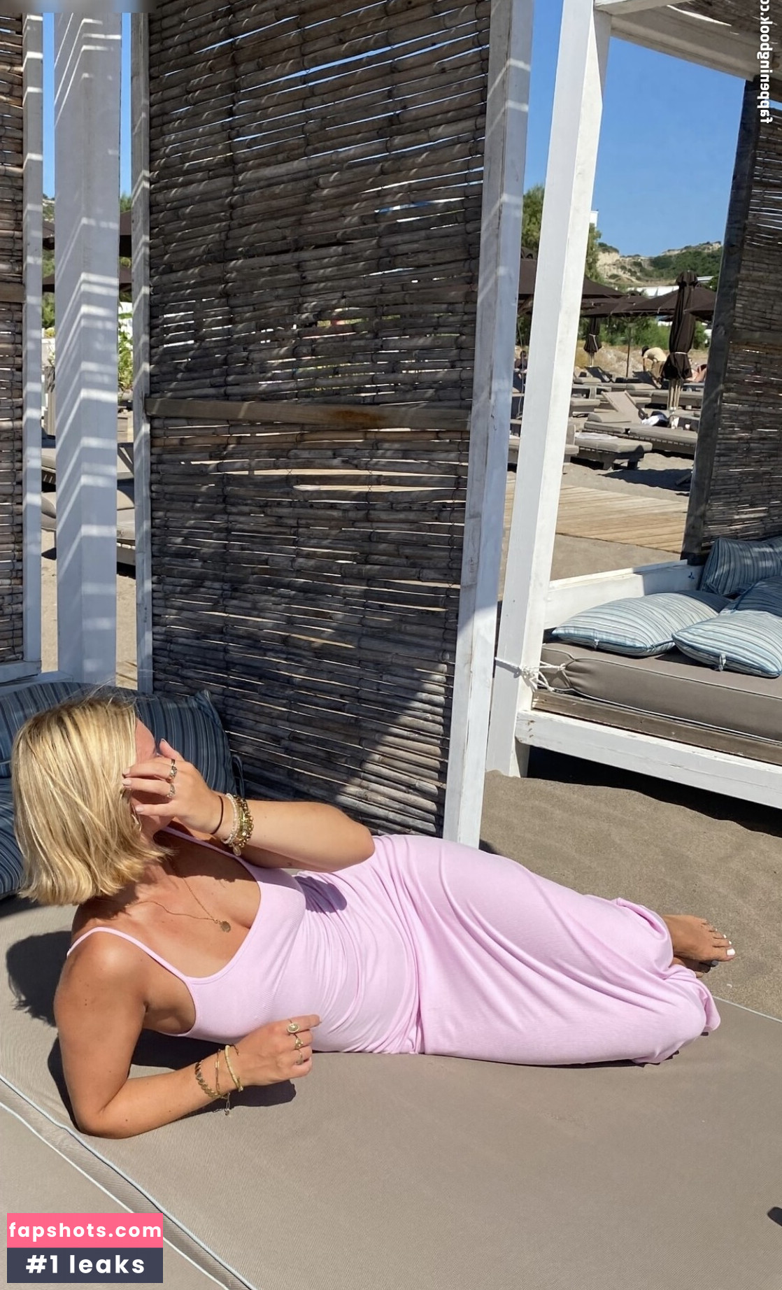 Emily Anouk Dorn nude babe gallery