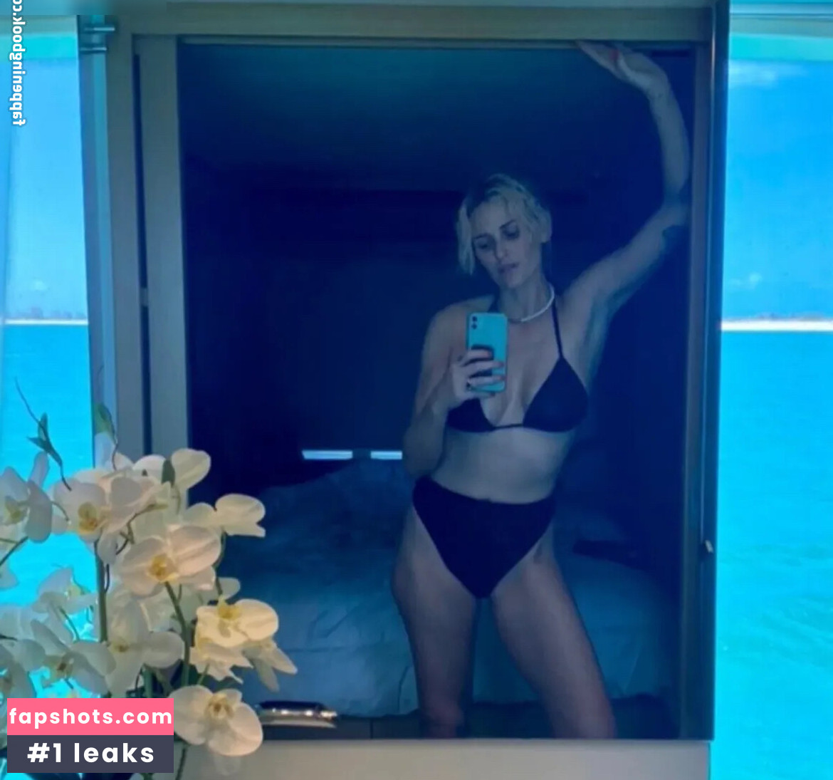 Emily Armstrong gallery photo #2