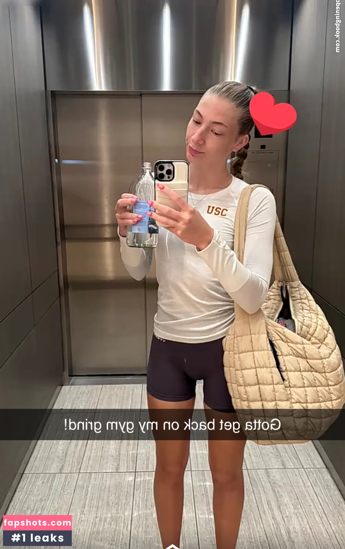 Emily Askin gallery photo #6