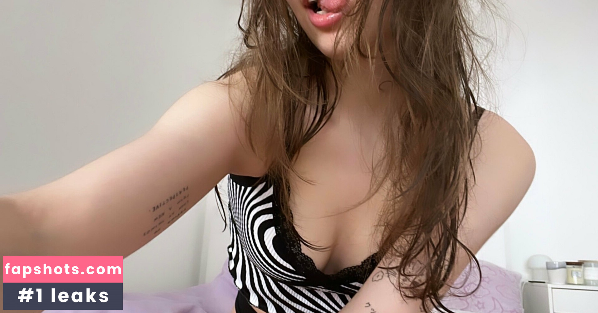 Emily Asmr gallery photo #24