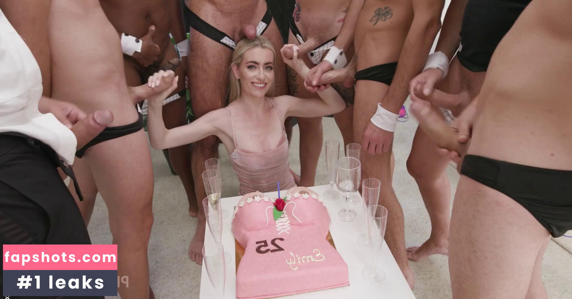 Emily Bellexx Nude Leaks OnlyFans Photos #26 - LeakJerk