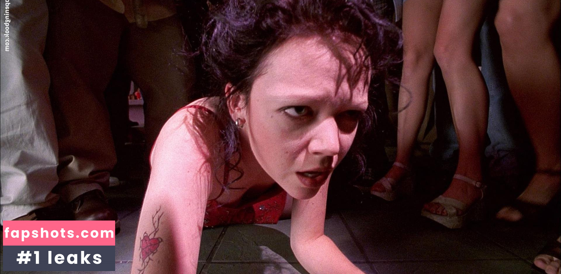 Emily Bergl gallery photo #3