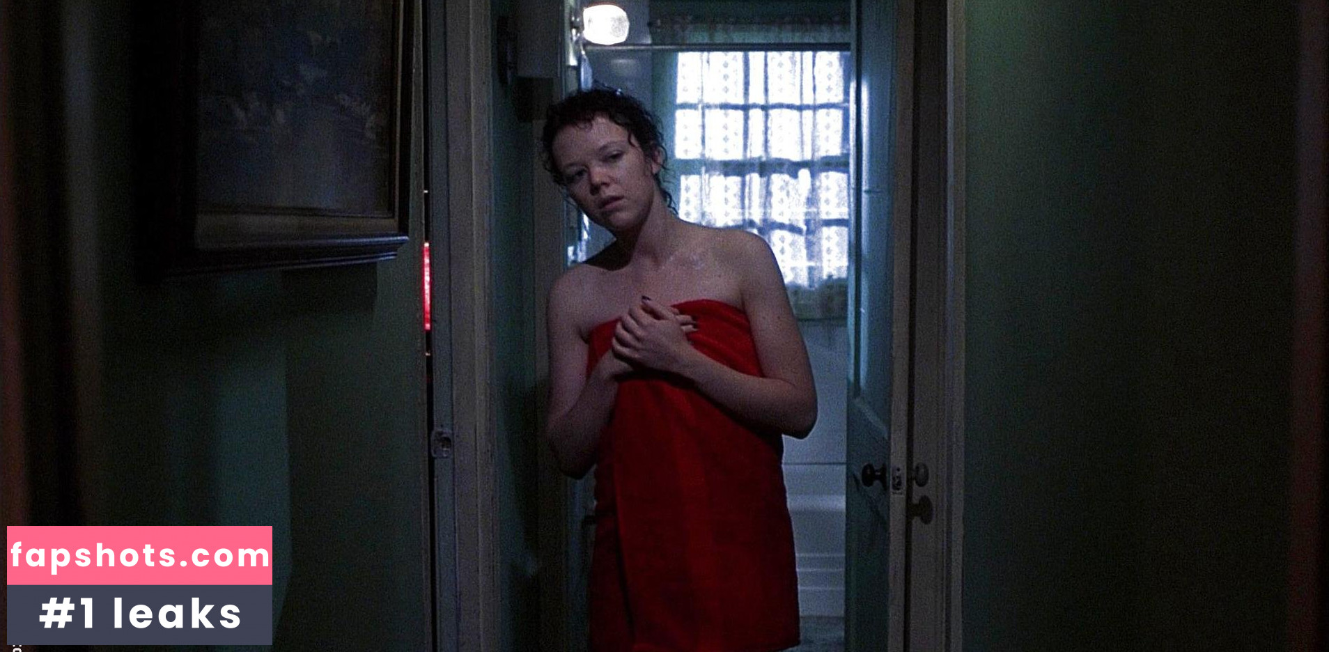 Emily Bergl gallery photo #7