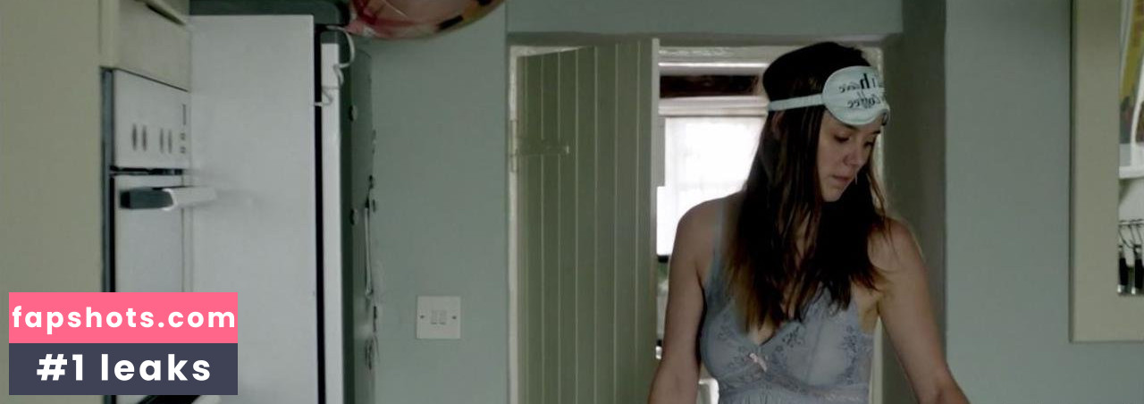 Emily Bevan gallery photo #3