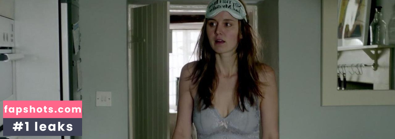 Emily Bevan gallery photo #4