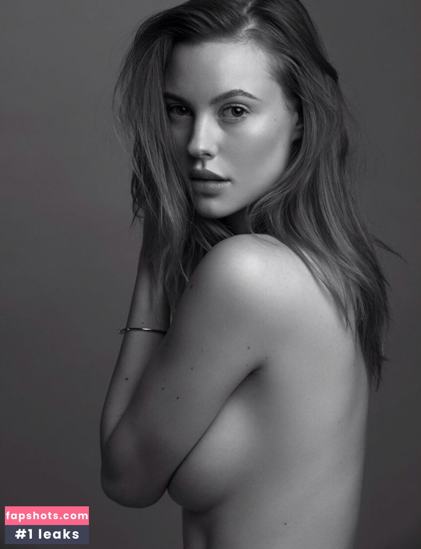 Emily Bishop gallery photo #2