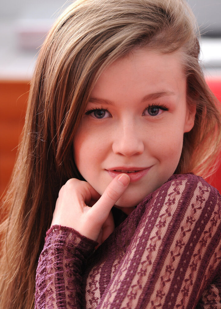 emily-bloom-2 gallery photo #2784