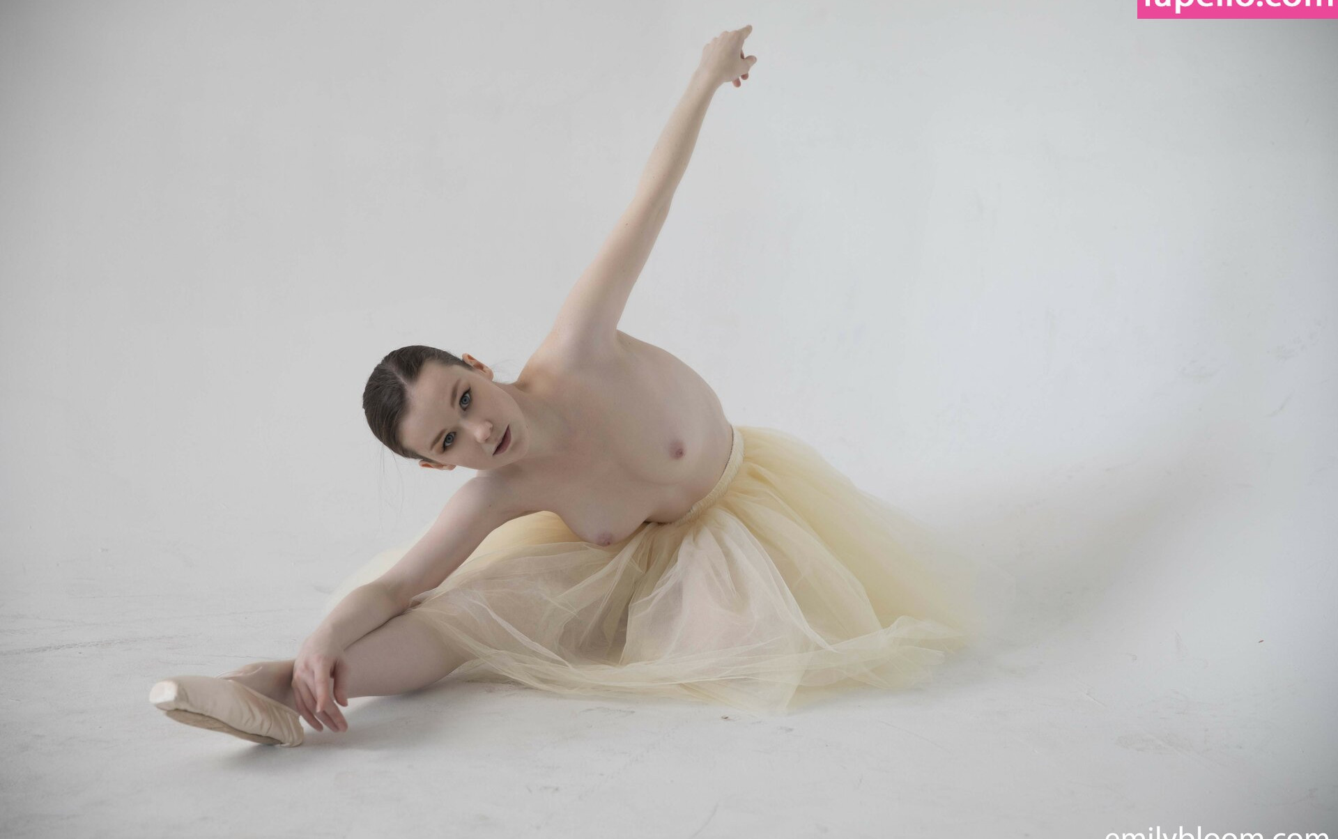 emily-bloom-2 gallery photo #4706