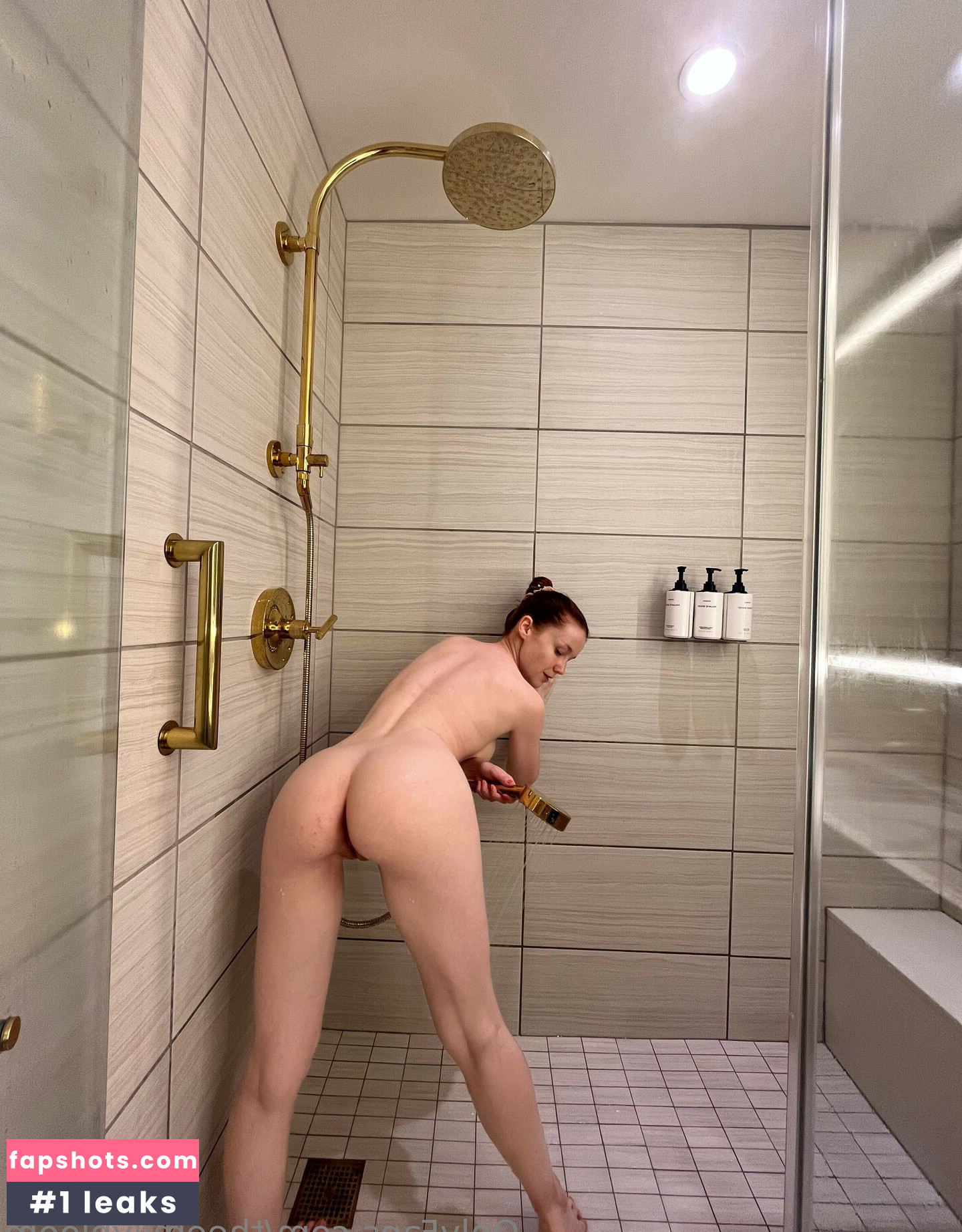 Emily Bloom gallery photo #414