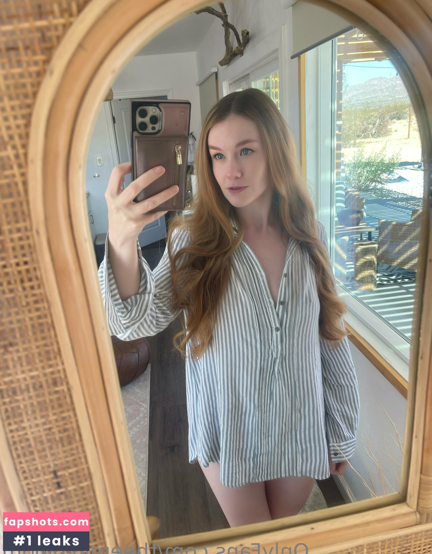 Emily Bloom gallery photo #442